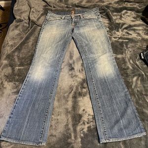 Selling a 7 for all mankind bootcut jeans. Size 27. Blue jeans with faded white